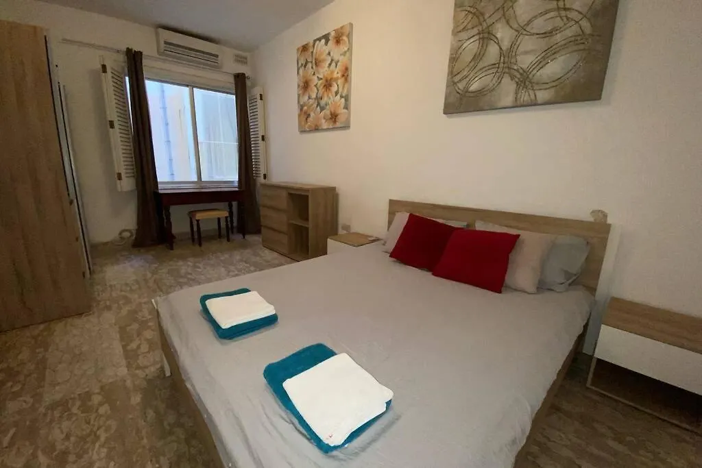 Amazing Sea View Sea Front 3 Bedroom Apartment Sliema 0*,  Malta
