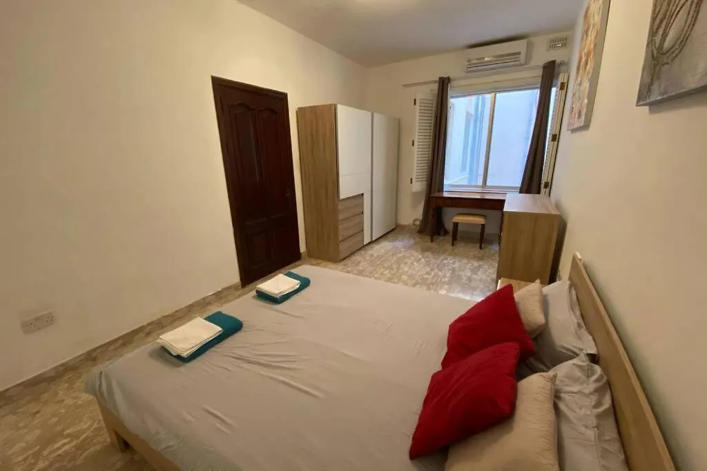 Amazing Sea View Sea Front 3 Bedroom Apartment Sliema